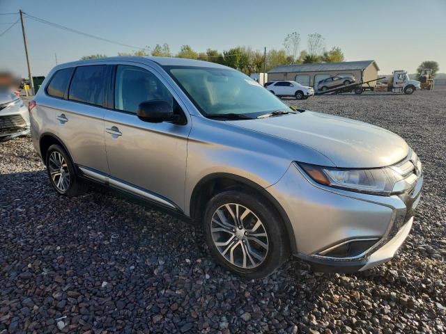 Photo 4 from auction – 2018 MITSUBISHI OUTLANDER with VIN JA4AD2A32JZ002904