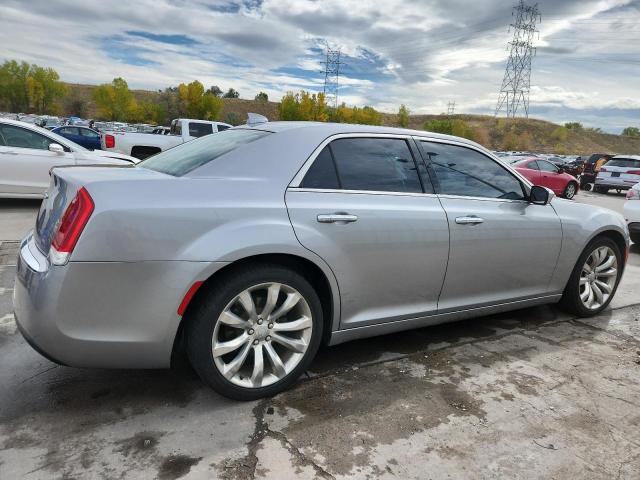 Photo 3 from auction – 2018 CHRYSLER 300 LIMITE with VIN 2C3CCAEG7JH227560