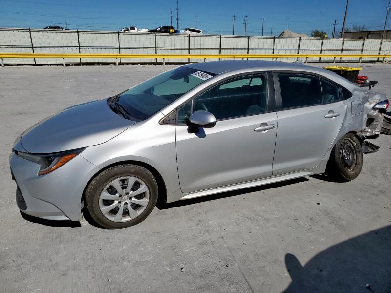 TOYOTA COROLLA LE 2022 with VIN 5YFEPMAE1NP378697 - Photo from auction