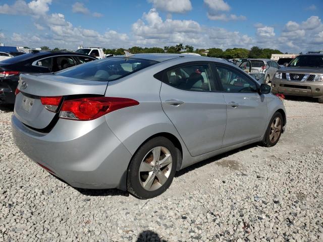 Photo 3 from auction – 2012 HYUNDAI ELANTRA GL with VIN 5NPDH4AE3CH147691