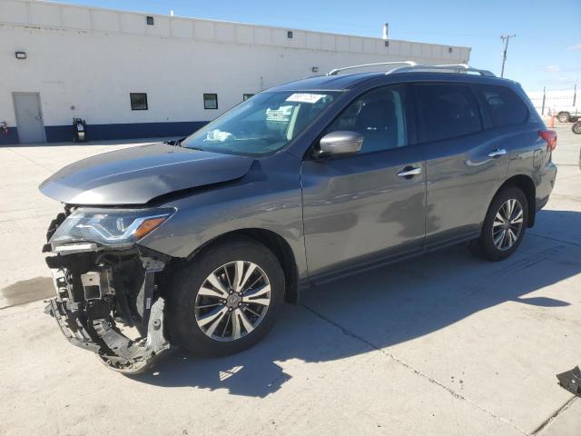 NISSAN PATHFINDER 2018 with VIN 5N1DR2MM4JC673658 - Photo from auction