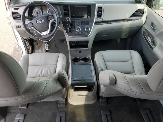 Photo 8 from auction – 2016 TOYOTA SIENNA XLE with VIN 5TDDK3DC4GS142649
