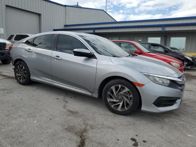 Photo 4 from auction – 2017 HONDA CIVIC with VIN 19XFC2F76HE042094