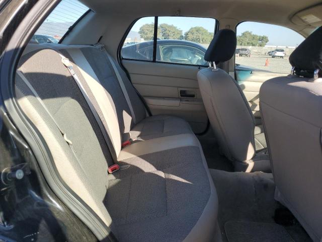 Photo 10 from auction – 2011 FORD CROWN VICT with VIN 2FABP7BV6BX109725