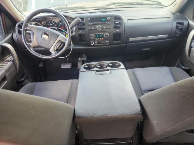 Photo 8 from auction – 2011 CHEVROLET SILVERADO with VIN 1GCRCSE00BZ180758