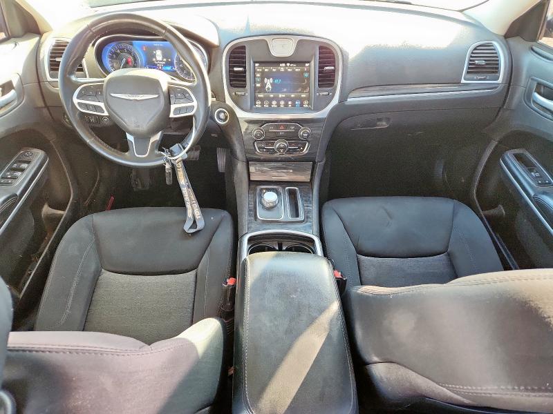 Photo 8 from auction – 2019 CHRYSLER 300 TOURIN with VIN 2C3CCAAG4KH614316