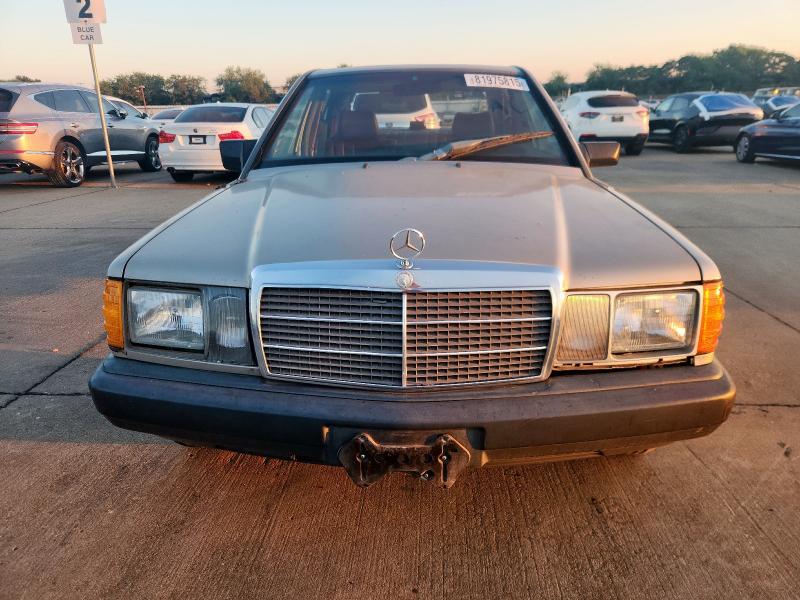 Photo 5 from auction – 1987 MERCEDES-BENZ 190 E 2.3 with VIN WDBDA28D4HF321970