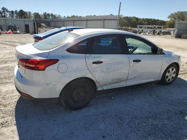 Photo 3 from auction – 2015 FORD FOCUS S with VIN 1FADP3E24FL354321
