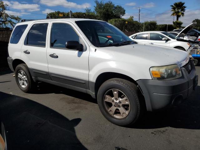 Photo 4 from auction – 2005 FORD ESCAPE XLT with VIN 1FMYU03135KA02490