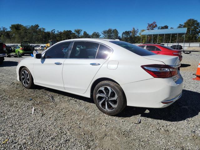 Photo 2 from auction – 2017 HONDA ACCORD with VIN 1HGCR2F88HA268670