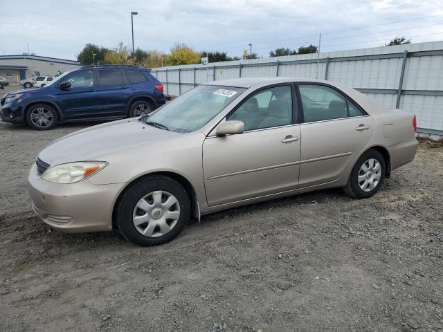 TOYOTA CAMRY LE 2004 with VIN 4T1BE32K84U895290 - Photo from auction