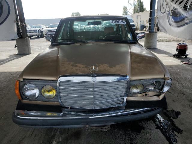 Photo 5 from auction – 1983 MERCEDES-BENZ 300 with VIN WDBAB33A7DB025362