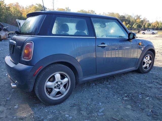Photo 3 from auction – 2010 MINI COOPER with VIN WMWMF3C53ATU78001