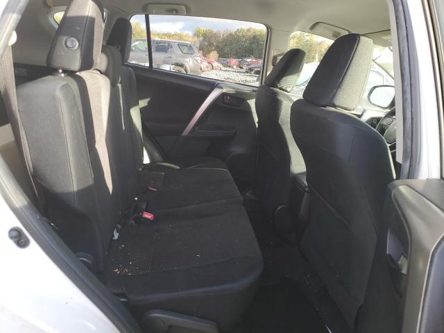 Photo 10 from auction – 2014 TOYOTA RAV4 LE with VIN JTMZFREV3EJ021733