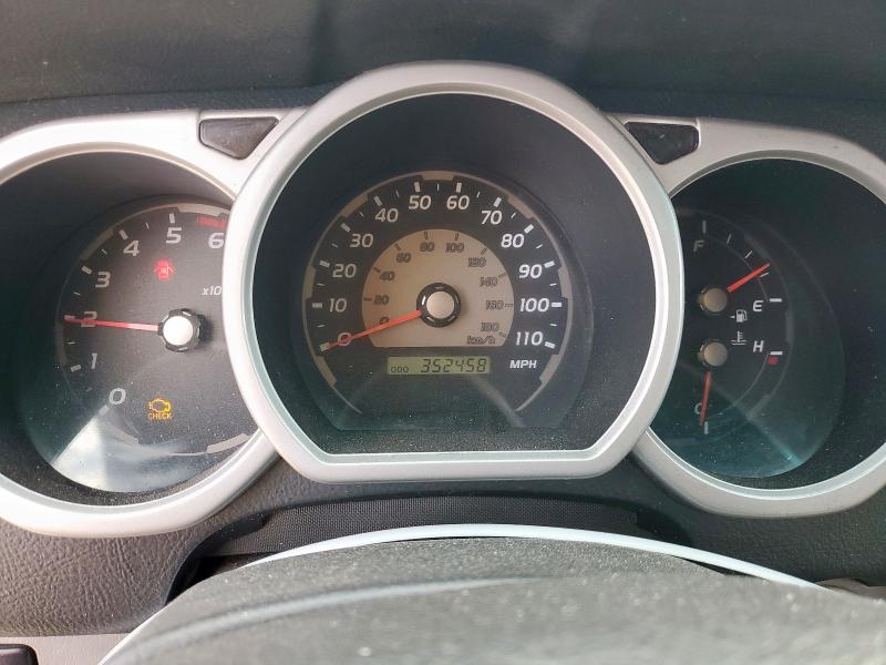 Photo 9 from auction – 2003 TOYOTA 4RUNNER SR with VIN JTEZU14R738000993