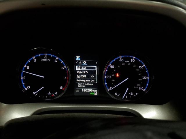 Photo 9 from auction – 2016 TOYOTA RAV4 LIMIT with VIN 2T3DFREV5GW421968