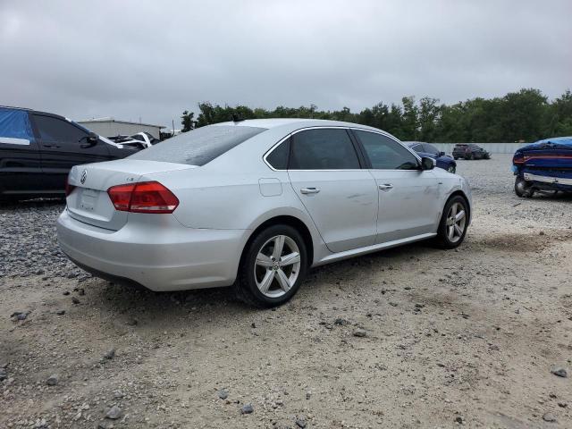 Photo 3 from auction – 2015 VOLKSWAGEN PASSAT S with VIN 1VWAS7A34FC111333