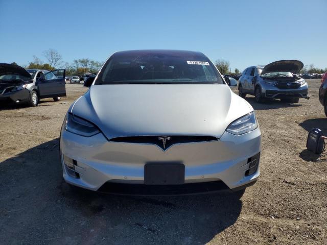 Photo 5 from auction – 2016 TESLA MODEL X with VIN 5YJXCBE2XGF017668