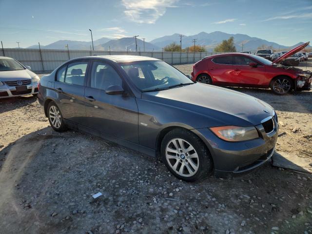 Photo 4 from auction – 2006 BMW 325 XI with VIN WBAVD13586KV13305