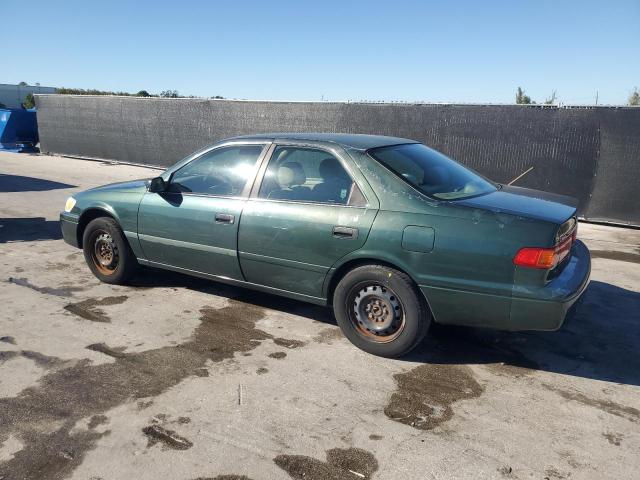 Photo 2 from auction – 2000 TOYOTA CAMRY CE with VIN 4T1BG22K3YU923748