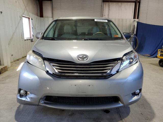 Photo 5 from auction – 2011 TOYOTA SIENNA XLE with VIN 5TDDK3DC2BS013933