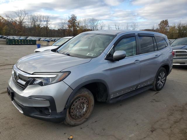 HONDA PILOT EXL 2019 with VIN 5FNYF6H44KB042588 - Photo from auction