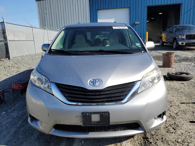 Photo 5 from auction – 2013 TOYOTA SIENNA LE with VIN 5TDKK3DC0DS317210