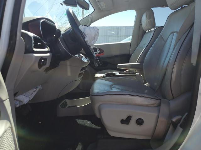 Photo 7 from auction – 2017 CHRYSLER PACIFICA L with VIN 2C4RC1GG0HR559881