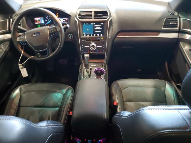 Zdjęcie 8 z aukcji – 2017 FORD EXPLORER L z VIN 1FM5K8F89HGA57498