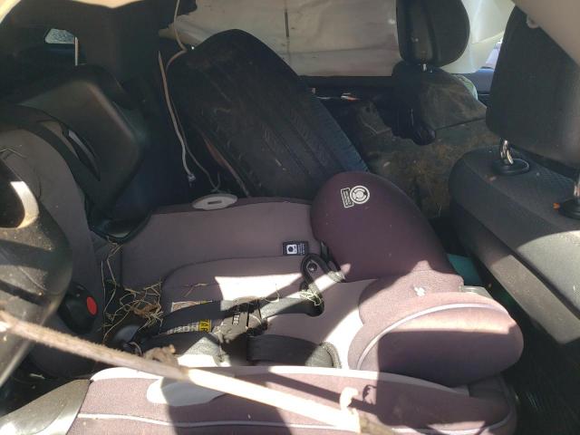 Photo 11 from auction – 2011 KIA SORENTO BA with VIN 5XYKTDA17BG003926