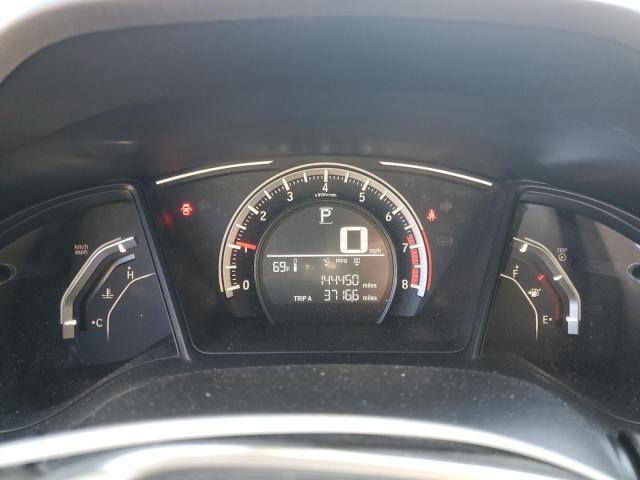 Photo 9 from auction – 2017 HONDA CIVIC LX with VIN 2HGFC2F52HH555945