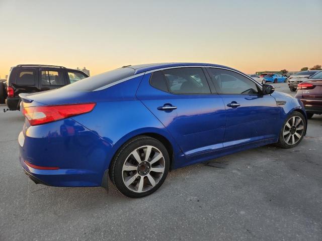 Photo 3 from auction – 2013 KIA OPTIMA SX with VIN 5XXGR4A64DG106874