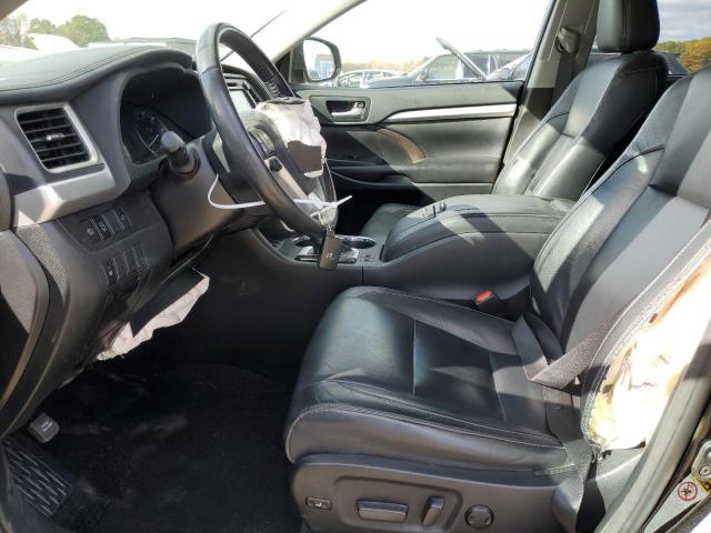 Photo 7 from auction – 2018 TOYOTA HIGHLANDER with VIN 5TDJZRFH8JS558849