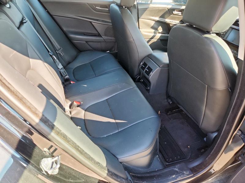 Photo 10 from auction – 2017 JAGUAR XE with VIN SAJAJ4BV0HA976269