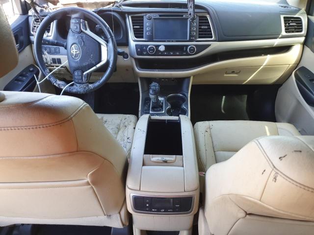 Photo 8 from auction – 2019 TOYOTA HIGHLANDER with VIN 5TDKZRFH1KS368879