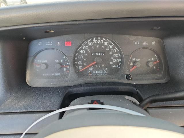 Photo 9 from auction – 2004 FORD CROWN VICT with VIN 2FAHP71W84X108552
