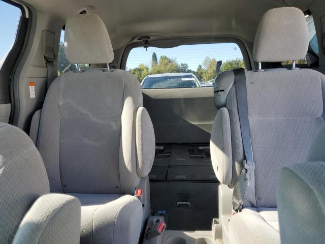 Photo 10 from auction – 2017 TOYOTA SIENNA LE with VIN 5TDKZ3DC6HS845982