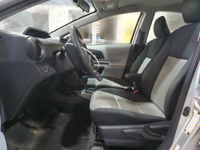 Photo 7 from auction – 2013 TOYOTA PRIUS C with VIN JTDKDTB37D1547126