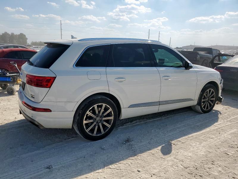 Photo 3 from auction – 2017 AUDI Q7 PREMIUM with VIN WA1LAAF71HD025119