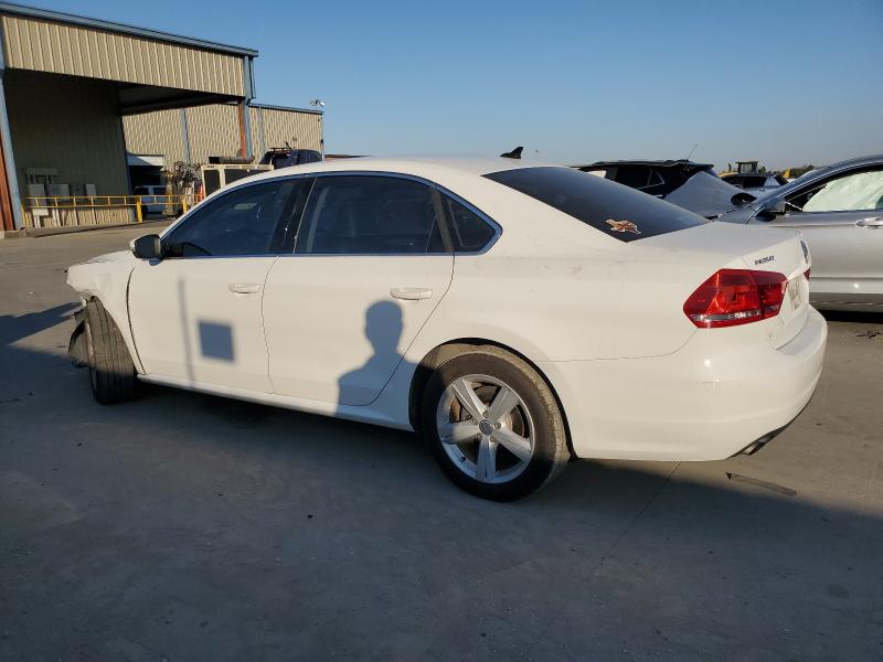 Photo 2 from auction – 2015 VOLKSWAGEN PASSAT S with VIN 1VWAS7A3XFC091444