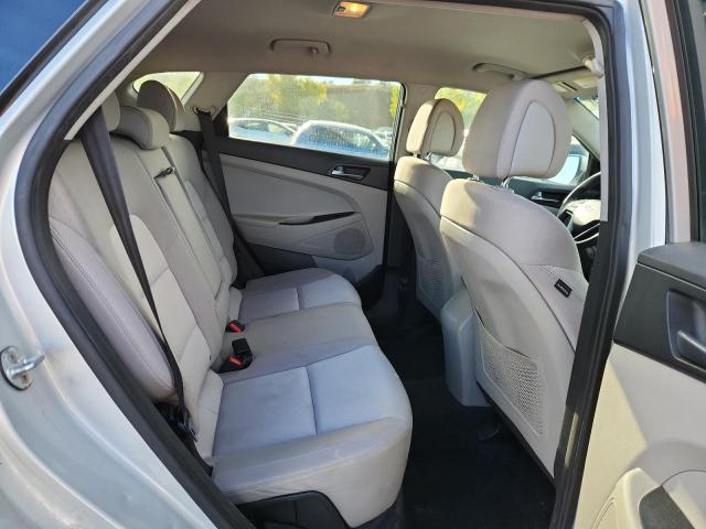 Photo 11 from auction – 2016 HYUNDAI TUCSON LIM with VIN KM8J33A26GU152151