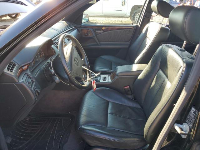 Photo 7 from auction – 1998 MERCEDES-BENZ E 320 with VIN WDBJF65F4WA528225