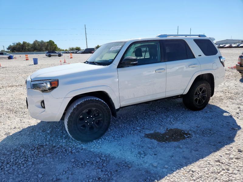 TOYOTA 4RUNNER SR 2016 with VIN JTEZU5JR8G5110051 - Photo from auction