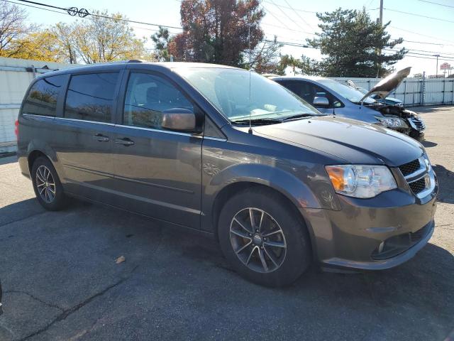 Photo 4 from auction – 2017 DODGE GRAND CARA with VIN 2C4RDGCG8HR692880