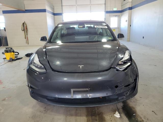 Photo 5 from auction – 2018 TESLA MODEL 3 with VIN 5YJ3E1EBXJF104237