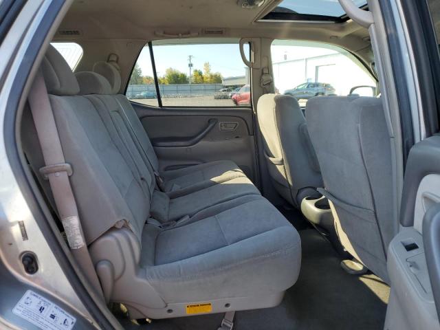 Photo 11 from auction – 2005 TOYOTA SEQUOIA SR5 with VIN 5TDBT44AX5S255768