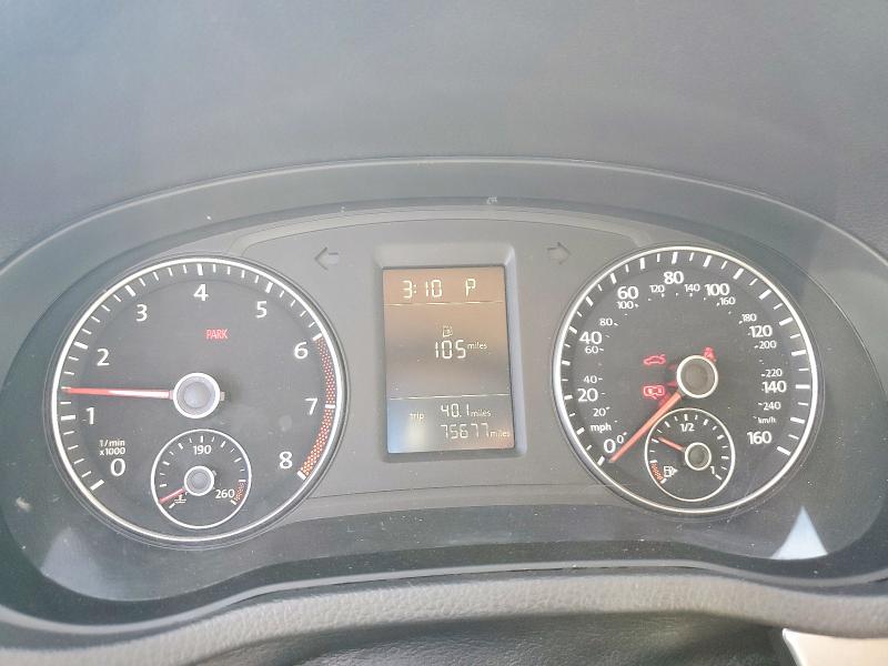 Photo 9 from auction – 2015 VOLKSWAGEN PASSAT S with VIN 1VWAT7A39FC096664
