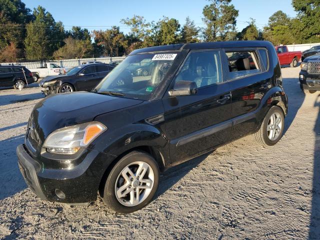 KIA SOUL + 2011 с VIN KNDJT2A24B7313859 - Снимка от търг