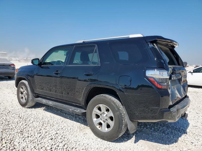 Photo 2 from auction – 2018 TOYOTA 4RUNNER SR with VIN JTEZU5JR2J5166686