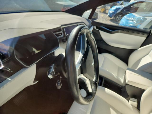 Photo 8 from auction – 2016 TESLA MODEL X with VIN 5YJXCBE48GF031103